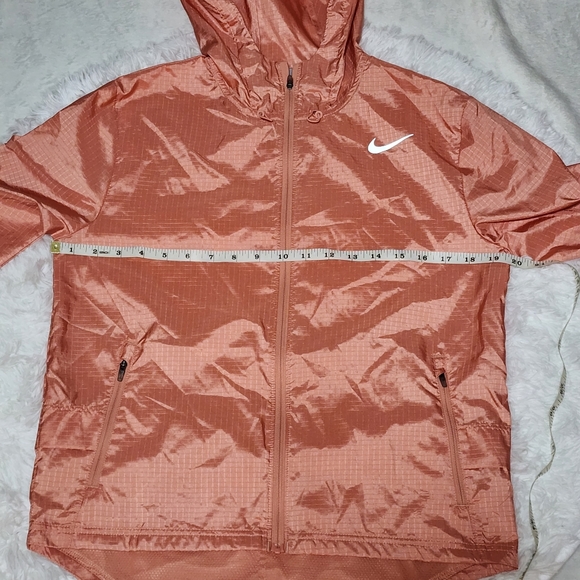 Nike Essential Women's Running Jacket/Orange/ Small/ NEW NO TAG/ Water Repellent - Picture 12 of 17
